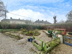 Photo 6- click for photo gallery